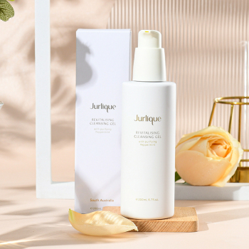 茱莉蔻清透沁颜洁面凝露200ml0 